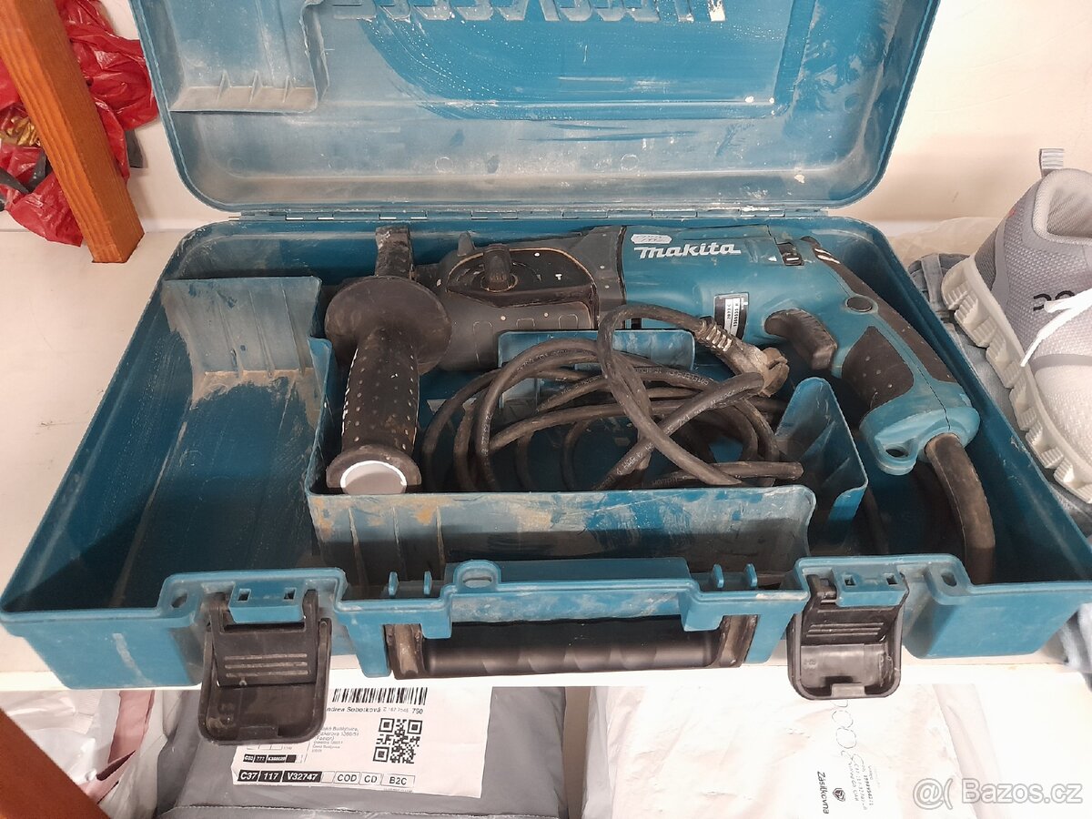 Vrtací kladivo Makita