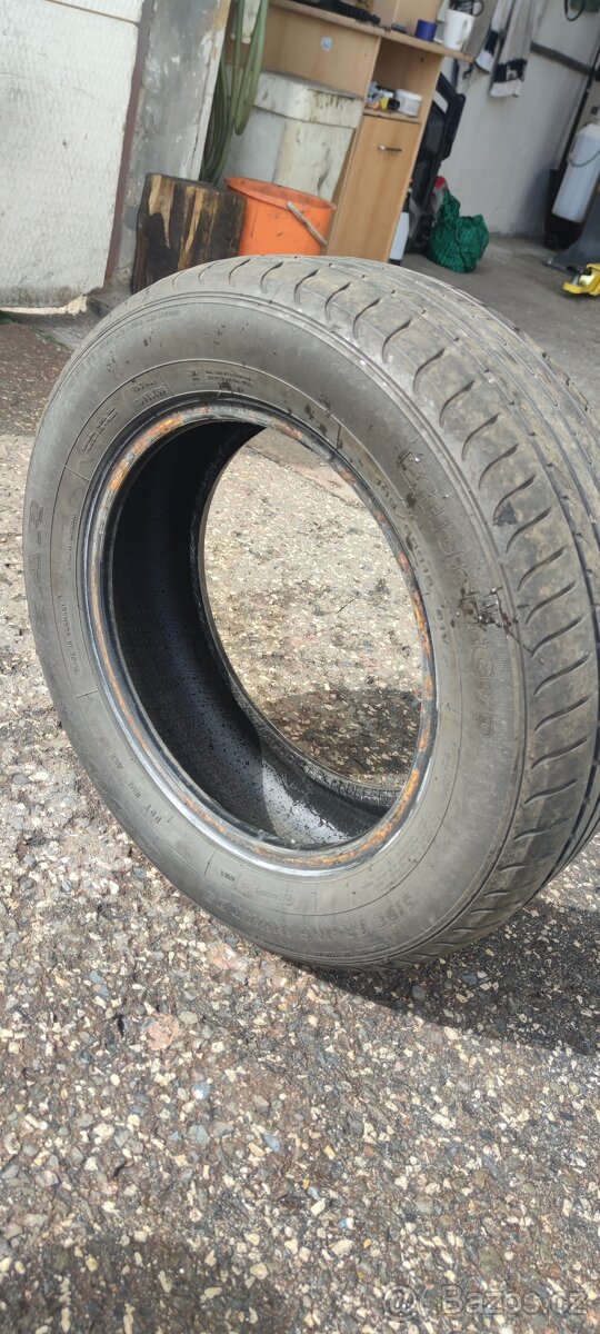 Goodyear efficientgrip 195/65 R15 letní