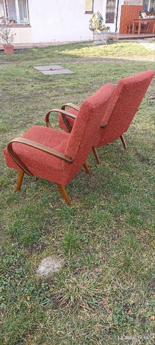 Brusel křesla velice solidní