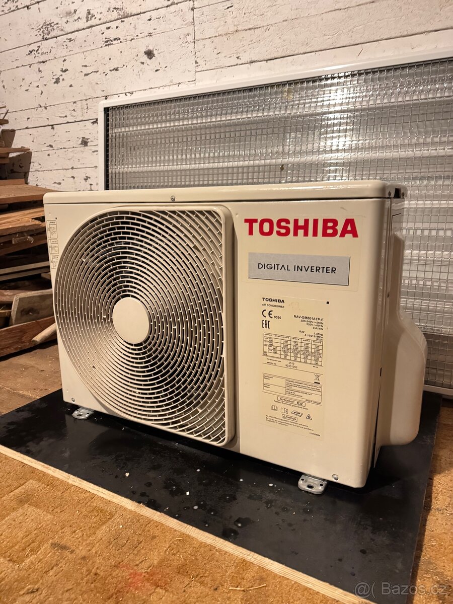 Klimatizace Toshiba – venkovní + vnitřní jednotka komplet