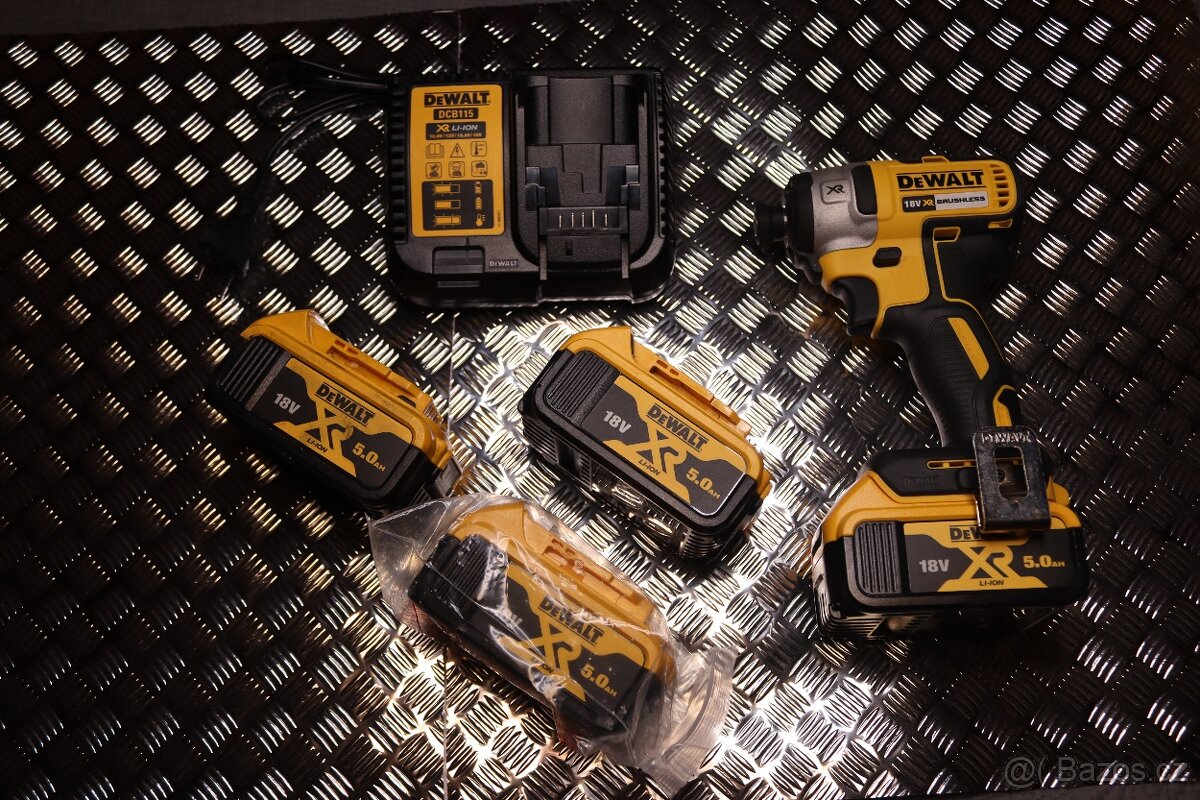 Aku rázový utahovák DeWALT DCF887