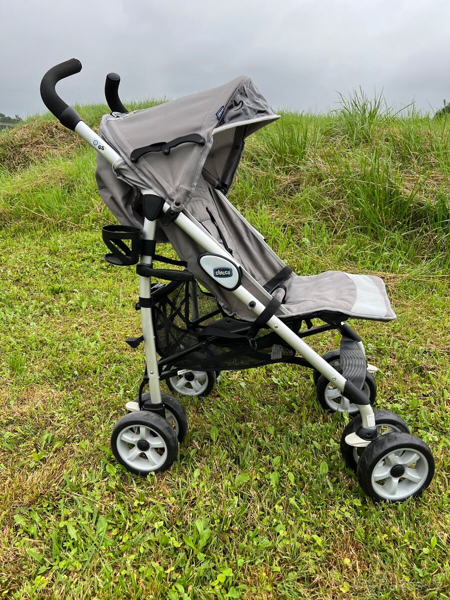 Chicco kočárek golfové hole skládací