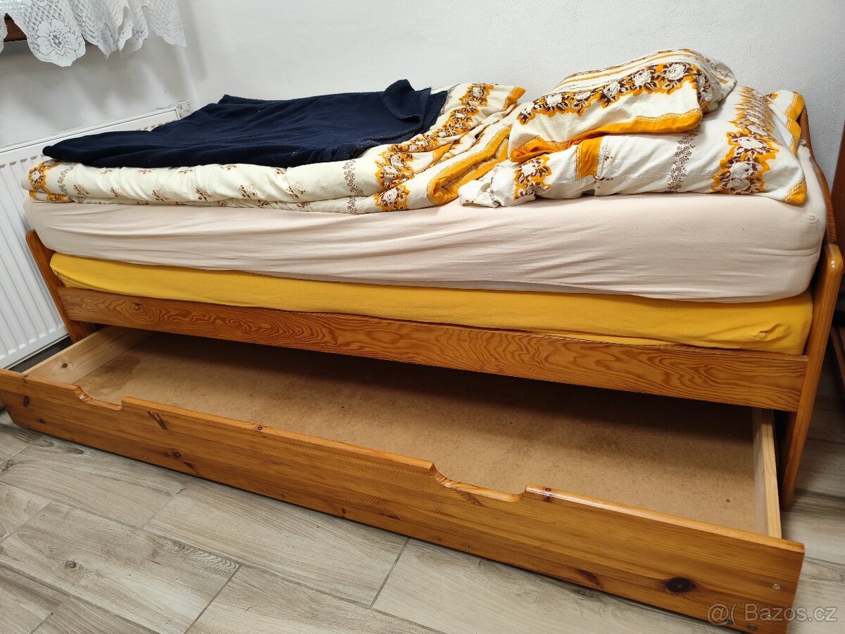 Jednolůžková postel - masiv