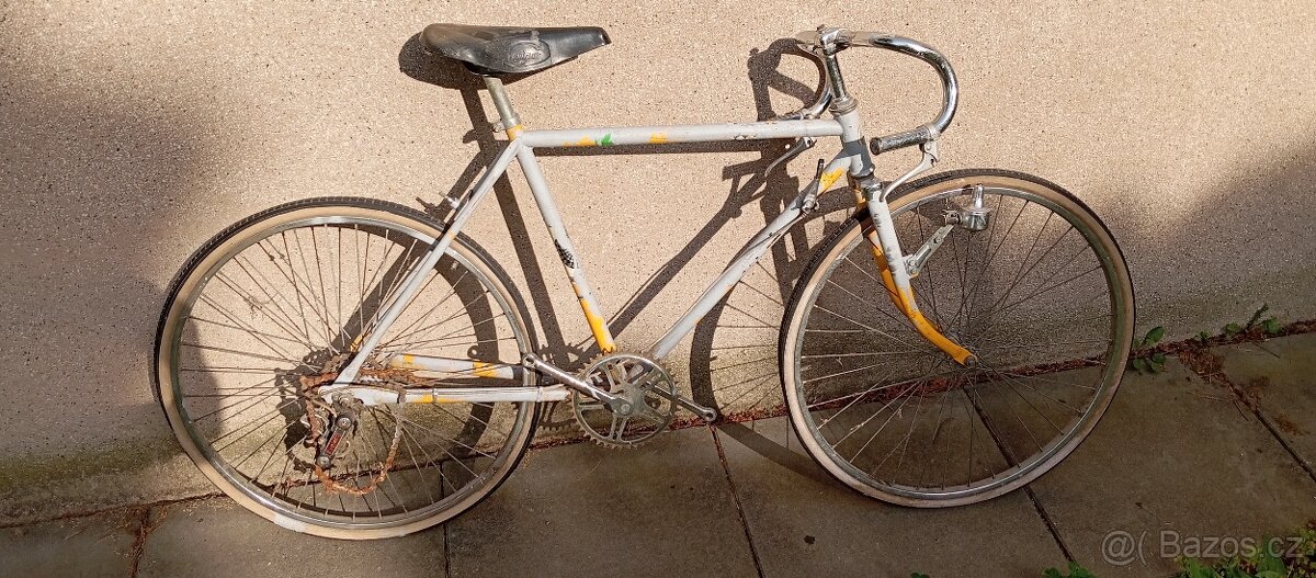 Silniční kolo favorit "S"