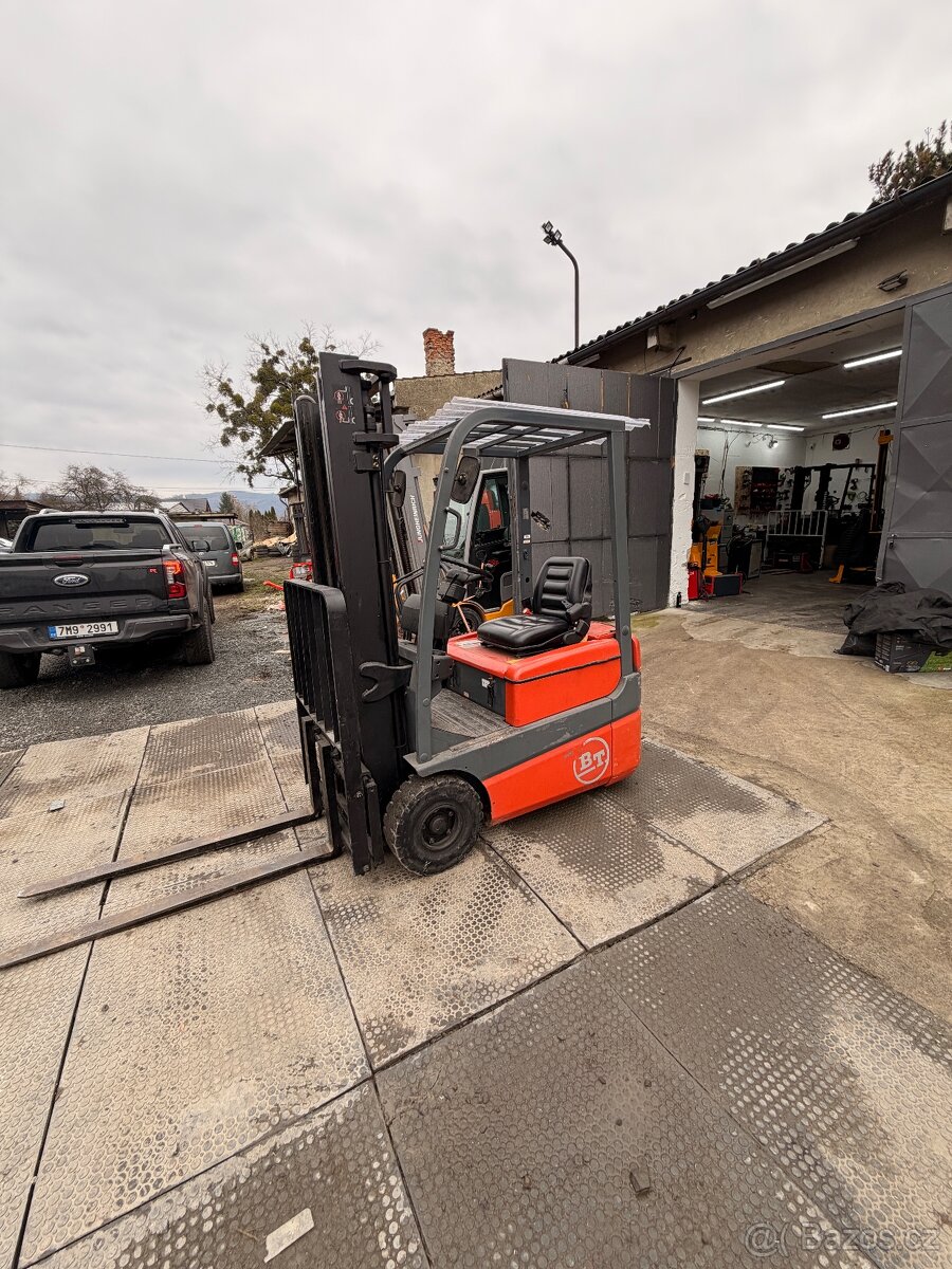 Vysokozdvižný elektrický vozík BT/Toyota za 85.000Kč