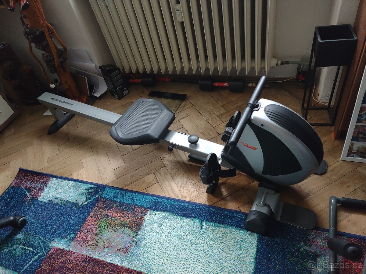 Veslovací trenažér