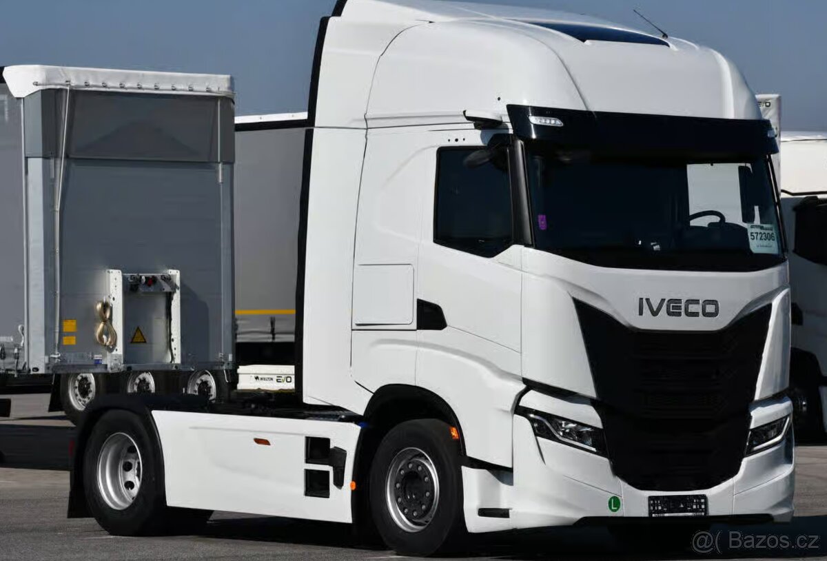 Iveco Tahač návěsu S-Way