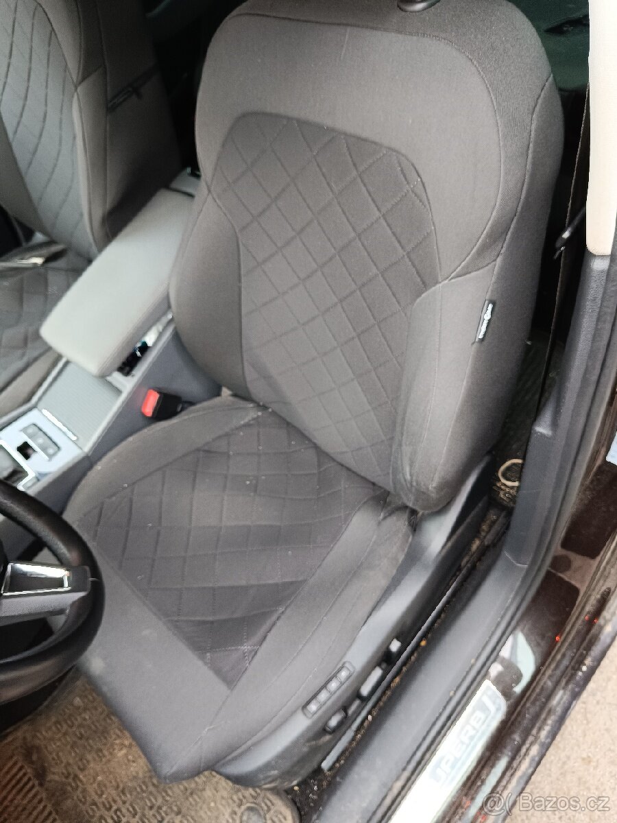 Prodám autopotahy škoda Superb 3