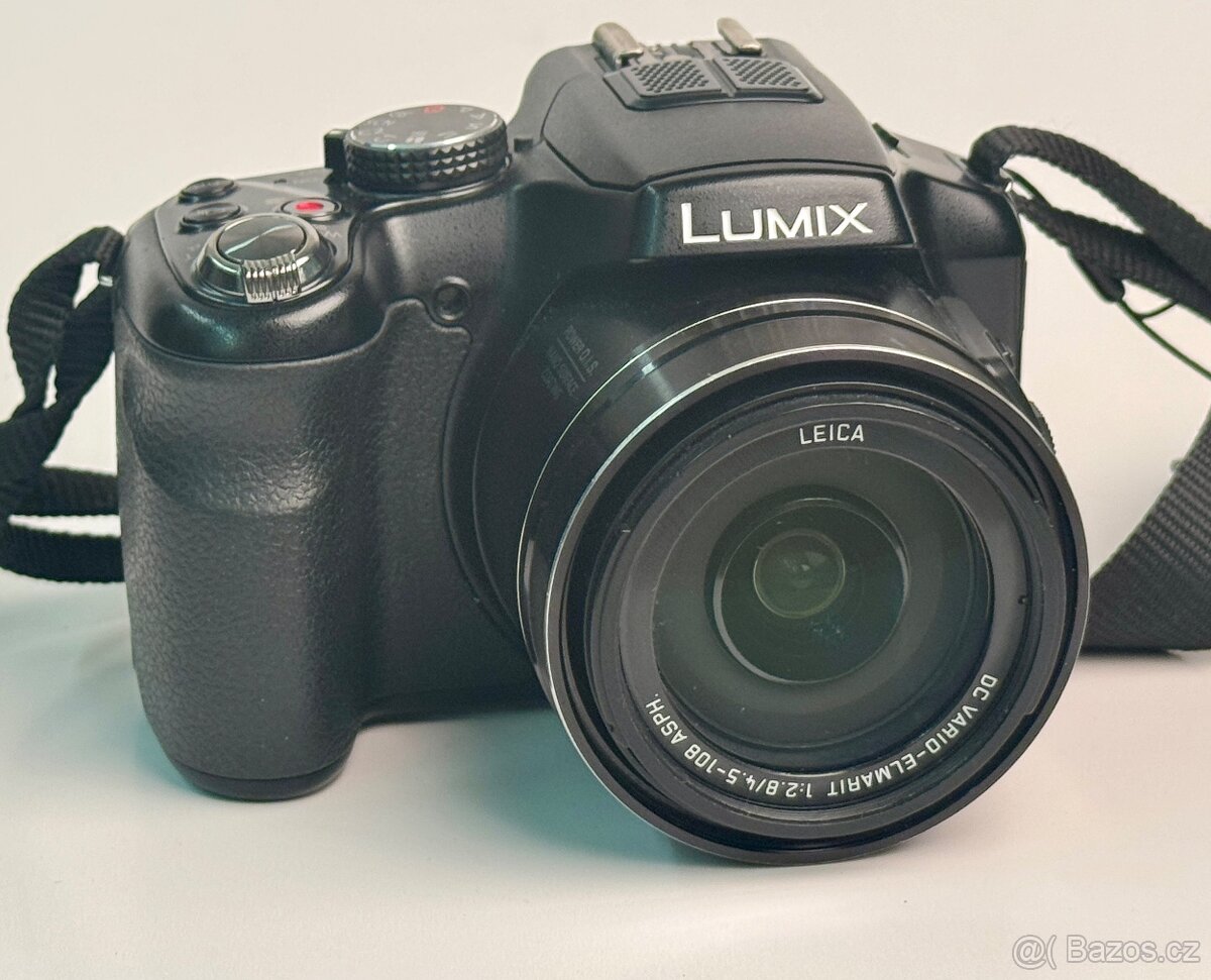 Panasonic Lumix FZ200