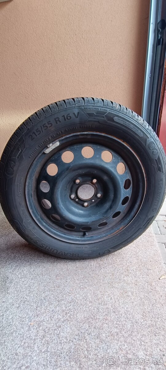 Letní pneumatiky 215/55 R16 V na plech. ráfcích