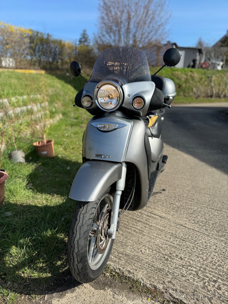 APRILIA SCARABEO 250. SUPER CENA