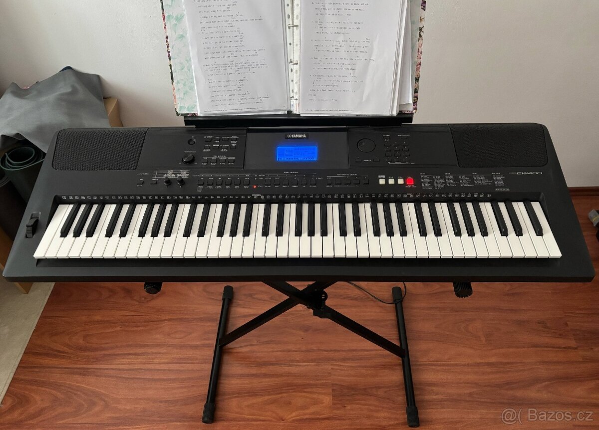 Prodám klávesy / keyboard PSR-EW400 (76 kláves)