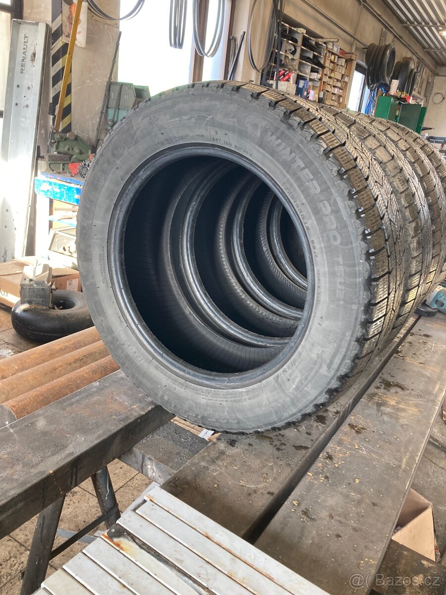 Zimní pneu 225/55/16