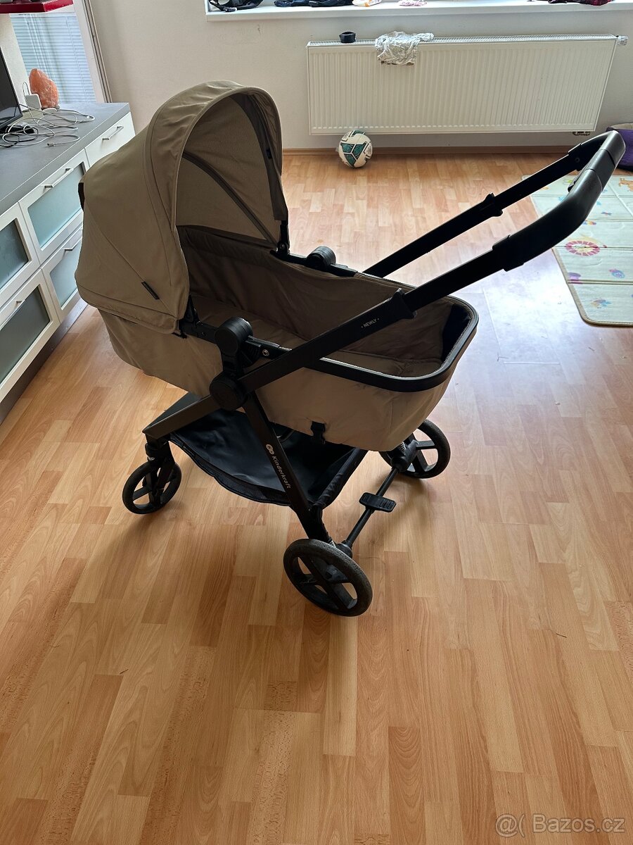 Kočárek , autosedačka, 2 dětské postele