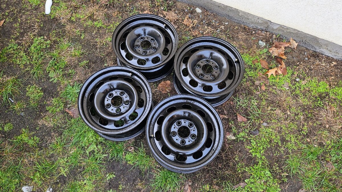 BMW ŘADA 1 (F20/F21) disky 6,5Jx16 5x120 IS33 ET33