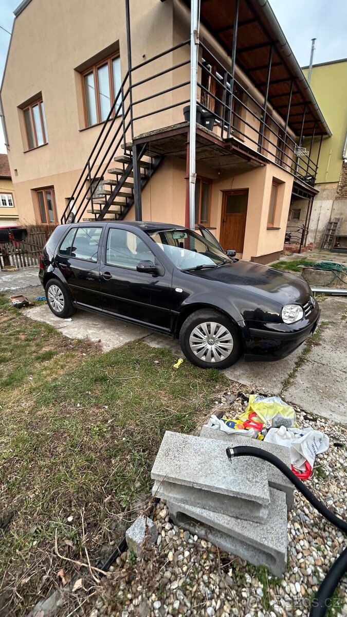 Prodám Golf IV 1.4 16V benzín