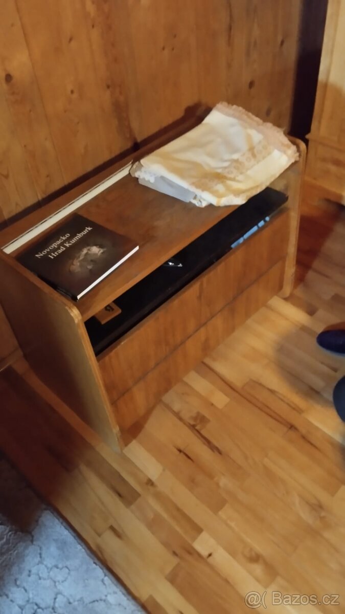 PEŘIŇÁK