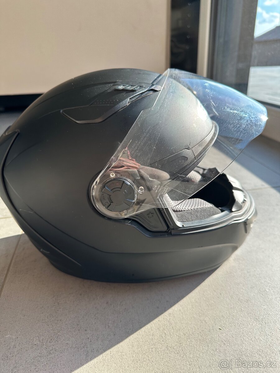 Moto helma Zeus black TOP