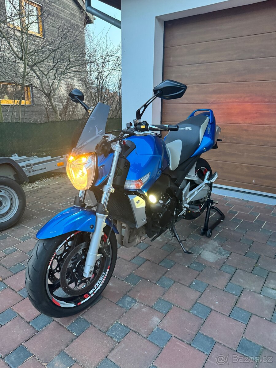 Suzuki gsr 600