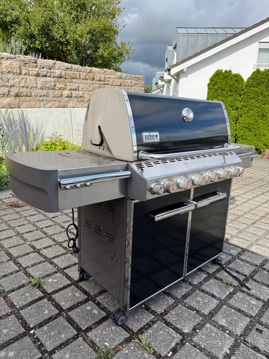 Weber summit plynovy gril