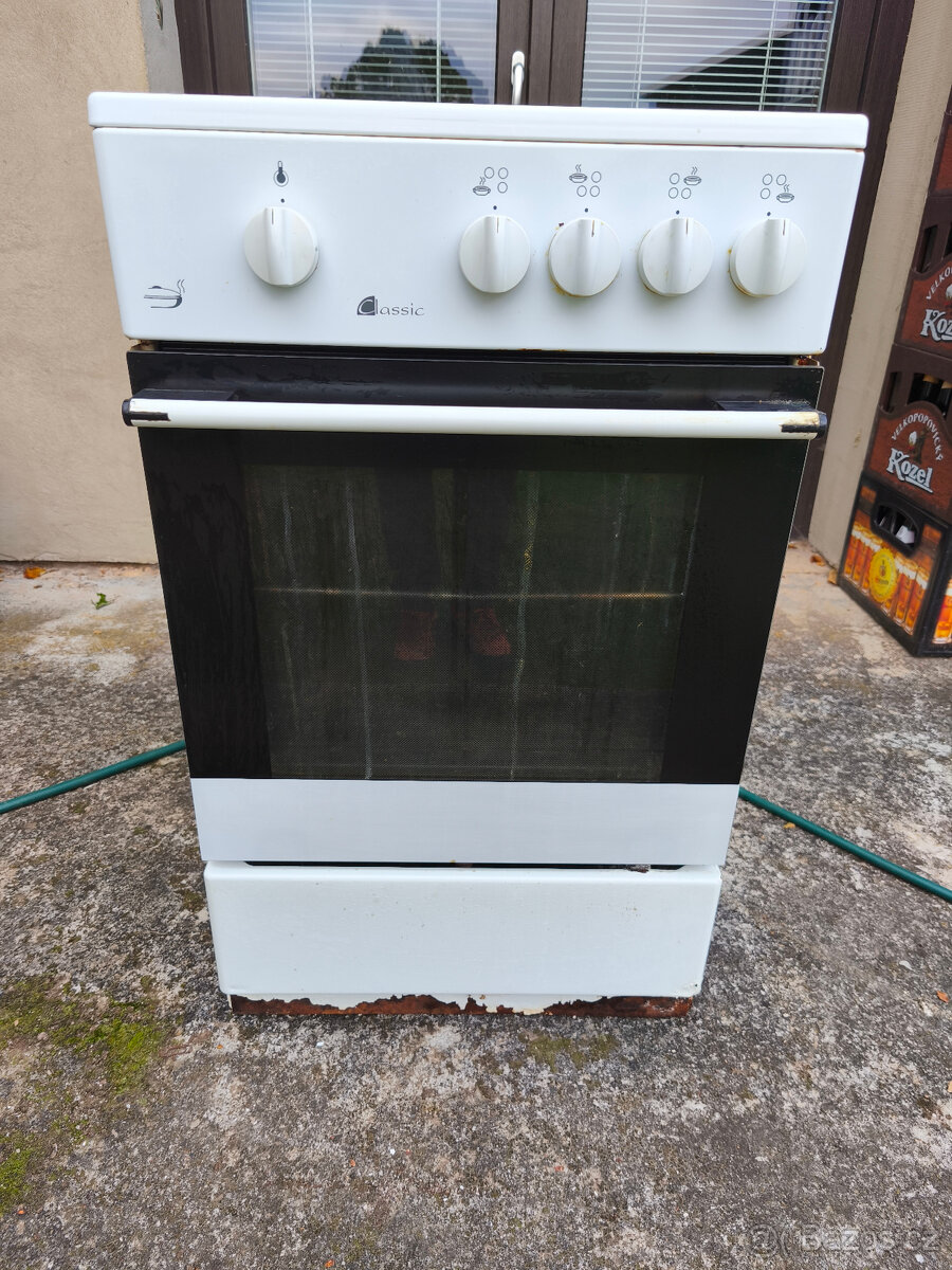 Plynový sporák MORA MGN 51100 FW, 50 cm