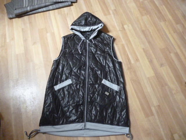 dlouhá prošívaná vesta vel.L-XXL