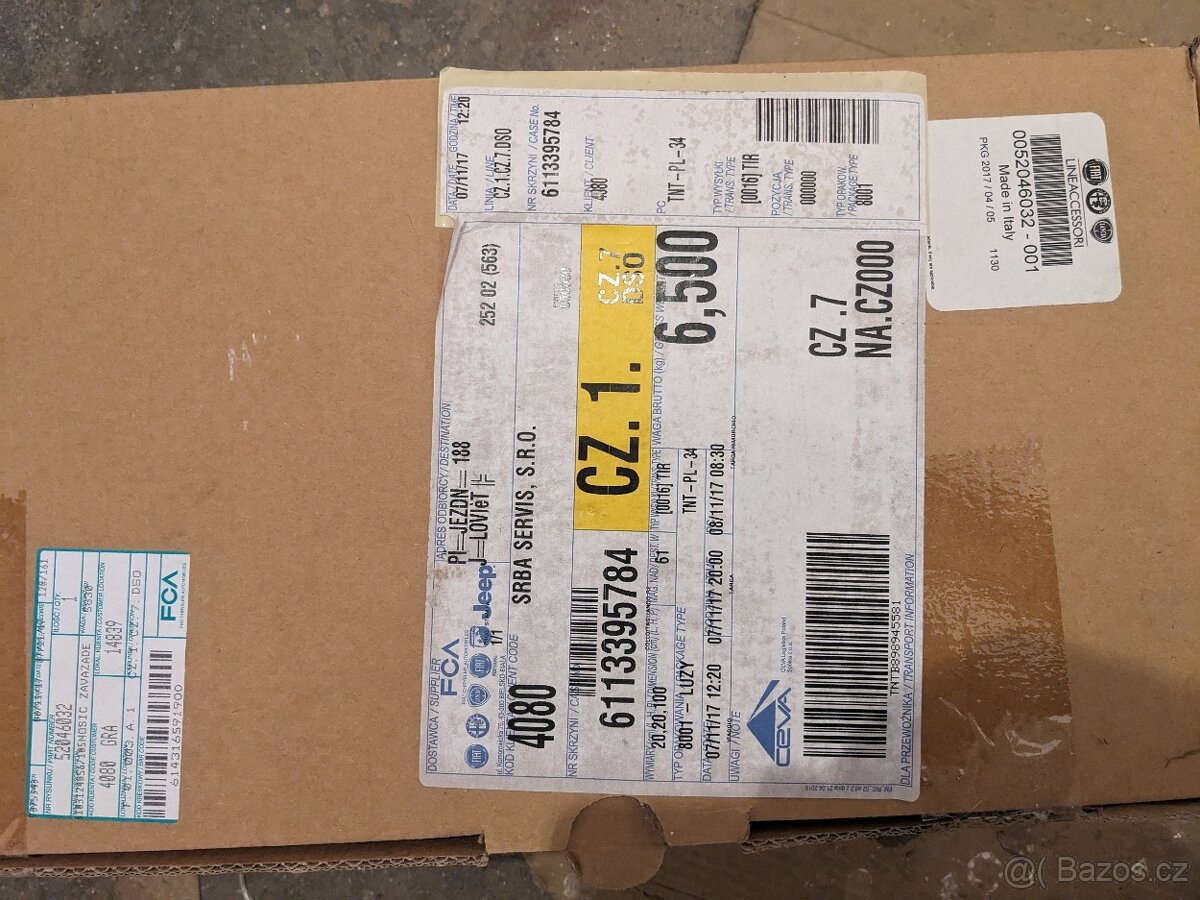 střešní nosiče Mopar na Fiat Tipo hatchback