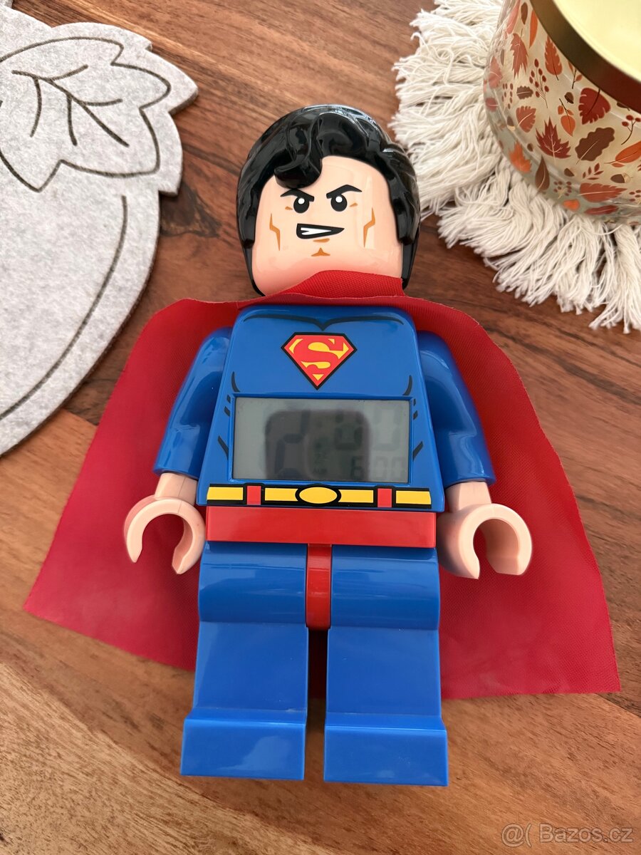Lego budík Superhrdina
