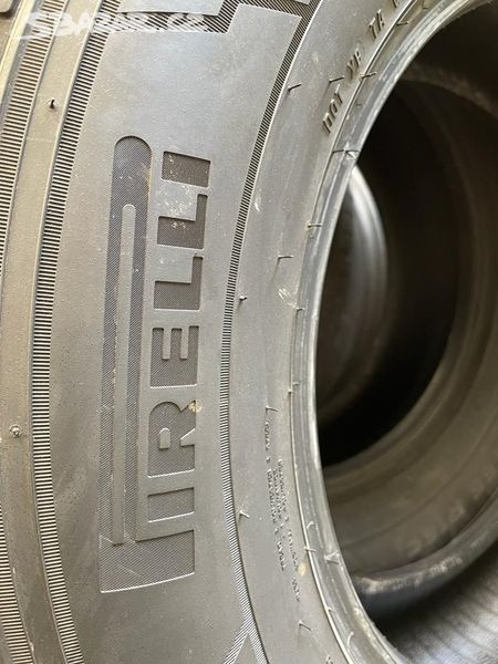 Zimní pneu Pirelli Carrier