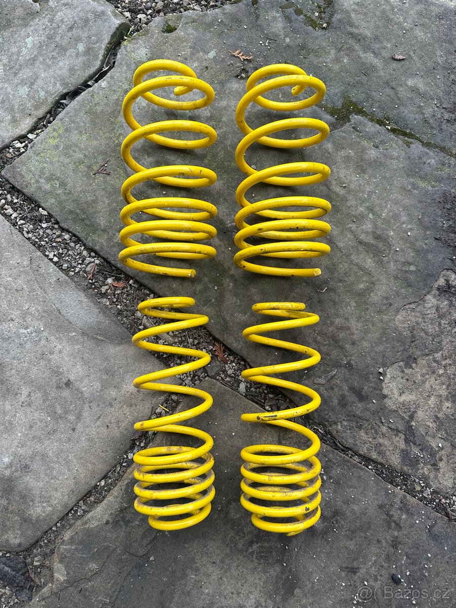 Pružiny 40/40 ST Suspensions - Golf, Leon, Octavia, …