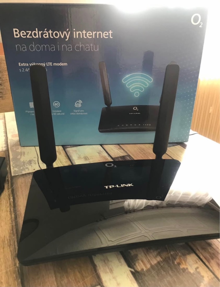 Bezdrátový internet O2 TP-Link MR200 - modem WiFi router