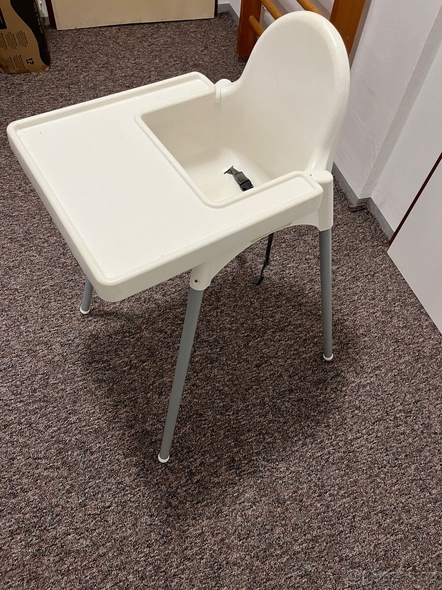 Dětská jídelní stolička židlička