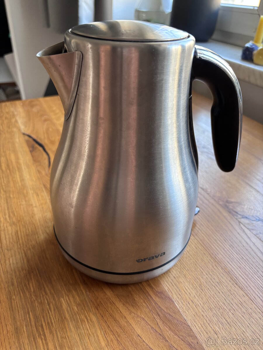 Rychlovarná konvice Orava