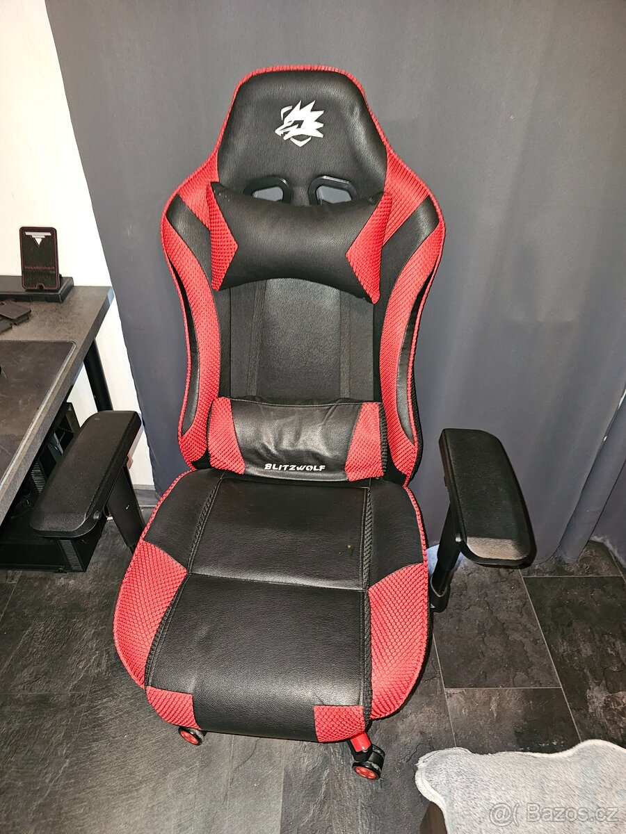 Herní křeslo k PC