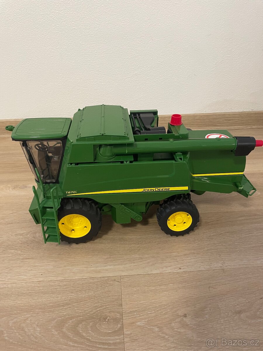 Bruder kombajn john deere T670i