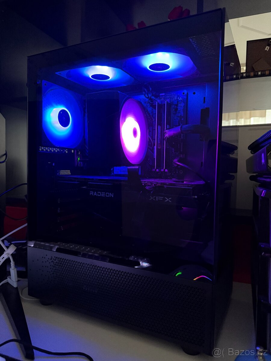 Ryzen 5600x, rx 6700 16gb, 256 gb m.2 ssd, 32gb ram, 750w