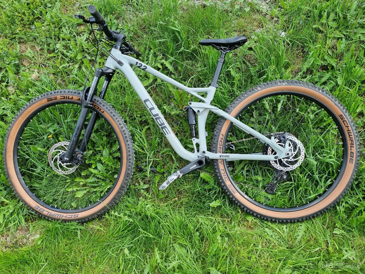 Horske celopero pneu 29 velikost M