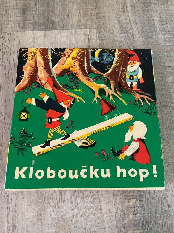 Retro hra Kloboučku hop Směr