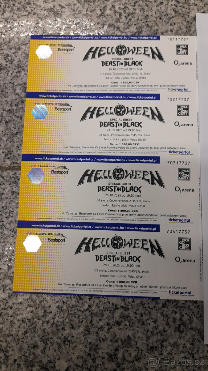 Helloween 24.10.25 stání u pódia