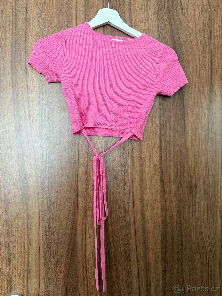 Dámský croptop se šňůrkou na zavázáni