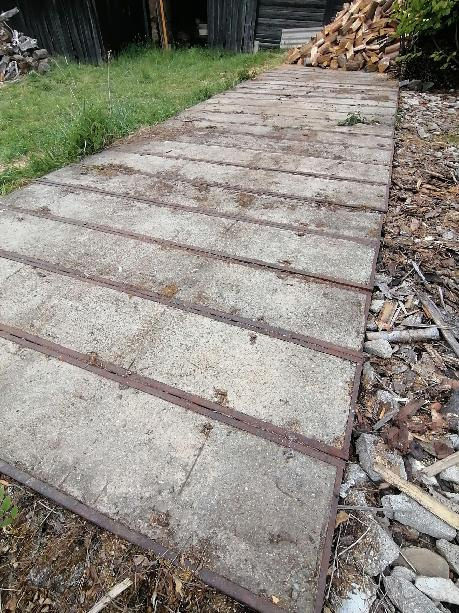 Prodám betonové desky (betonové panely)