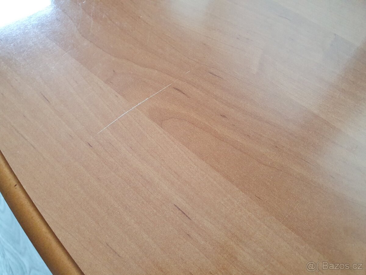 Konferenční stolek