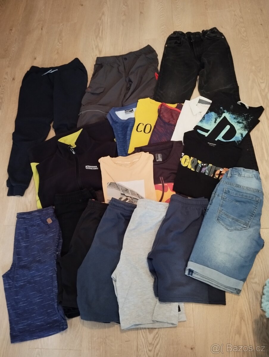 Chlapecký set oblečení 146/152- velká krabice top stav