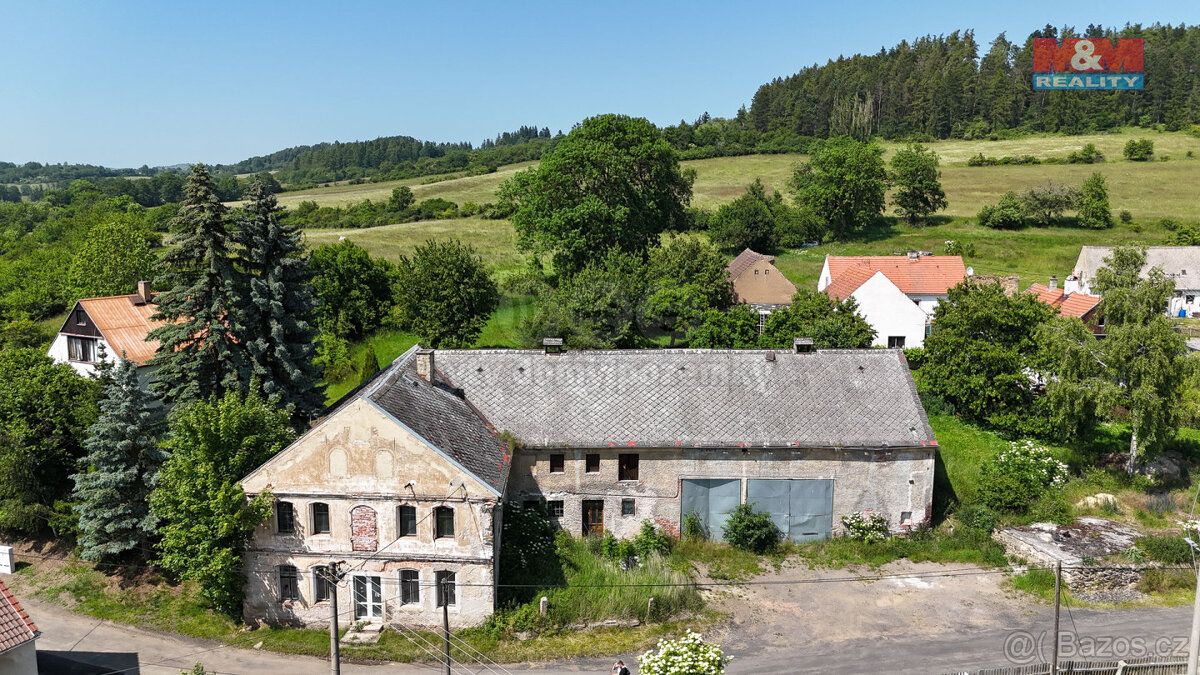 Prodej rodinného domu, 593 m², Verušičky - Budov