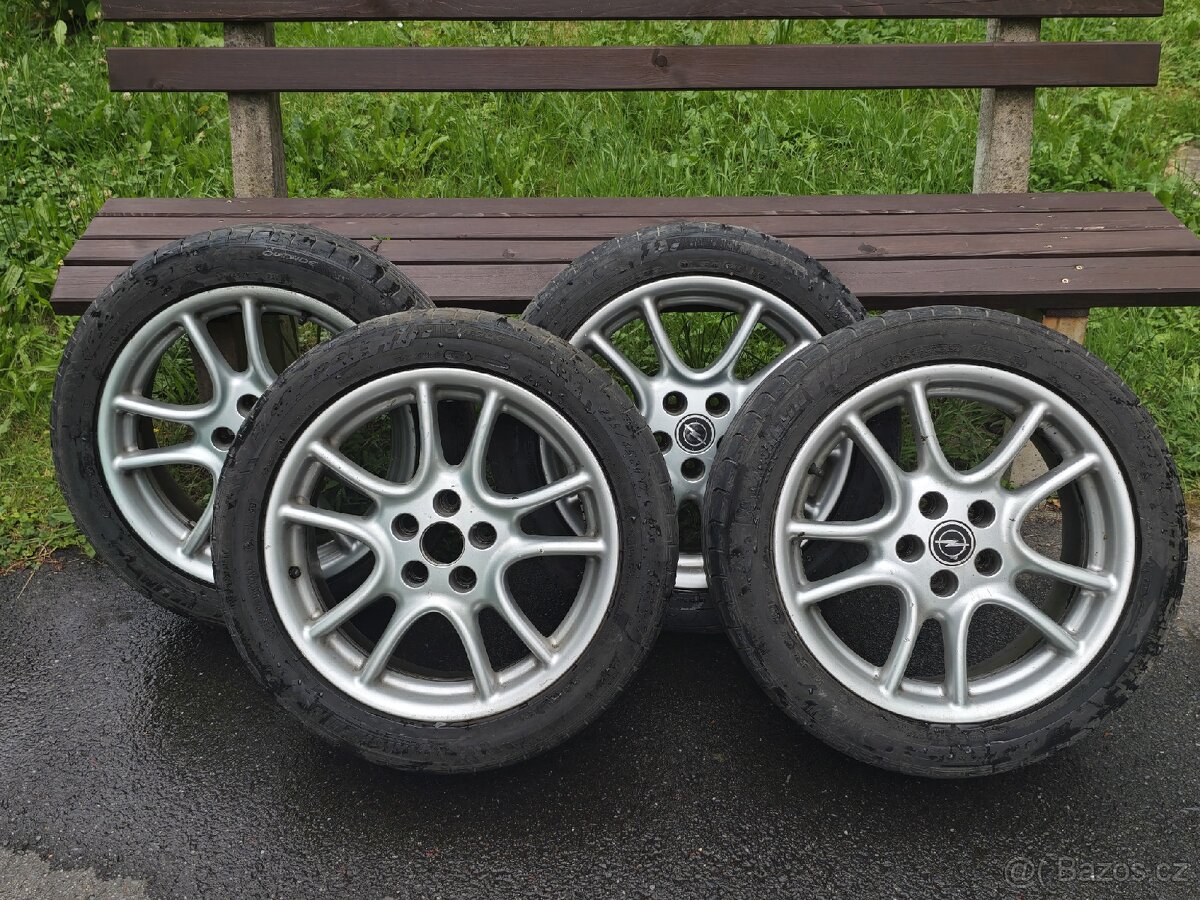 ALU kola z OPELu Omega B