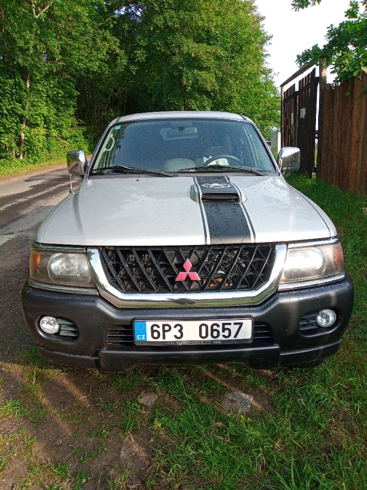 Mitsubishi Pajero Sport 2,5TD
