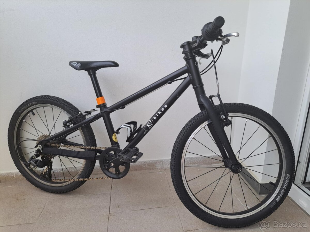 Ultralehké dětské kolo Kubikes, vel.20