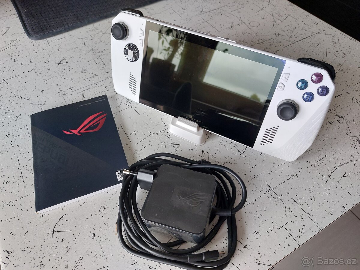 Asus ROG Ally Z1 Extreme