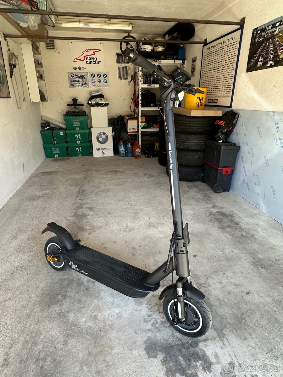 Elektrická koloběžka W-TEC Lambreto Max III 700W 10"