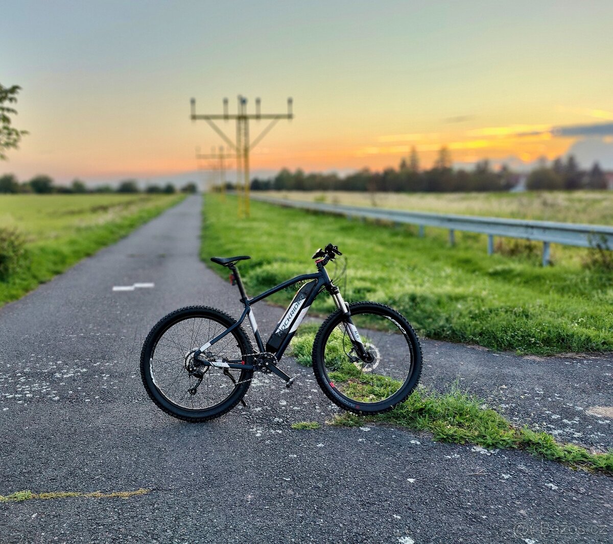 Elektrokolo Rockrider E-ST 500, stav nového 